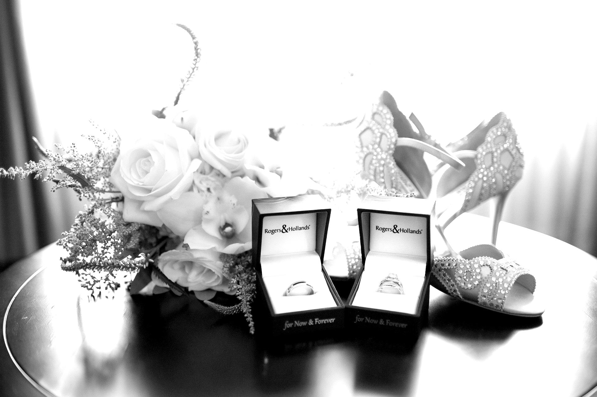 wedding-rings-photography